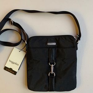 NWT Baggallini Crossbody Bag: Black
